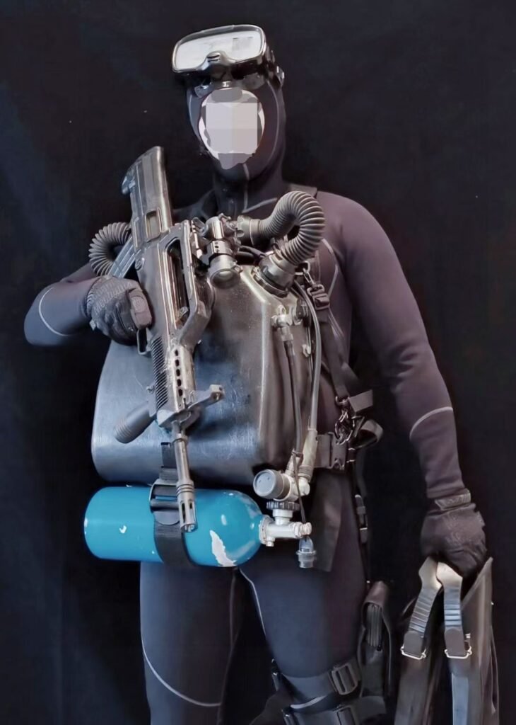 PLA 蛙人 frogman