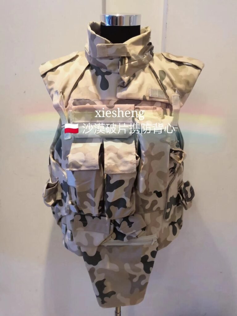 波兰沙漠迷彩背心和丛林迷彩背心 Polish desert camouflage vest and jungle camouflage vest